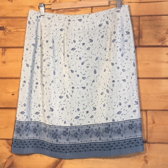 Charter Club | Vintage Floral Print Silk Skirt 14 - Picture 2 of 4